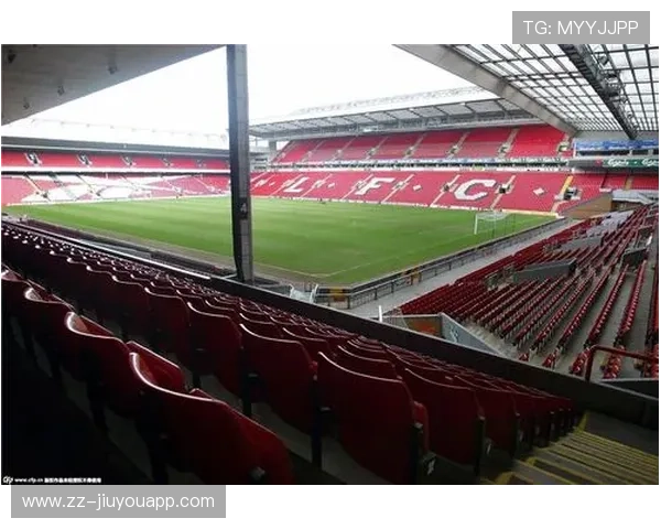 足坛名宿点评：谁是当今英超最佳中场？，英超最佳中卫