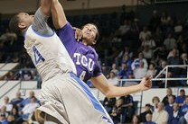 九游下载中心-NBA赛季关键球员表现回顾，nba赛季球员排名