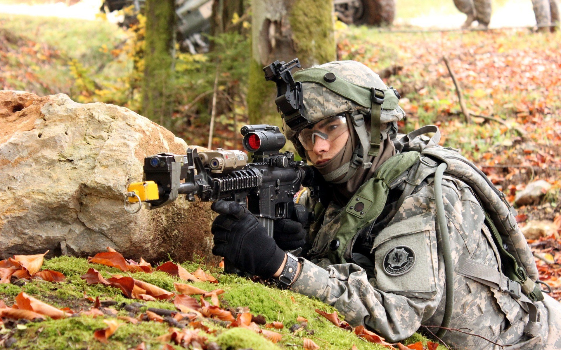 男队精神面貌积极 每位选手状态在线