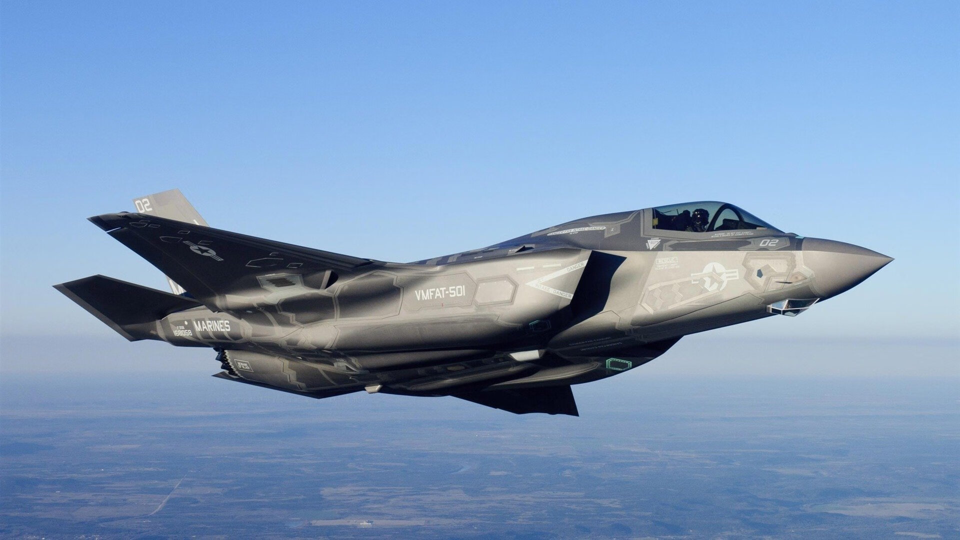 “胡利安·门德斯的精准传球与爆发力，助美洲狮队冲击世界顶级”